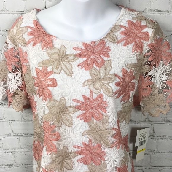 NWT La Dolce Vita Floral Lace Crocheted Lined Top - Picture 4 of 5